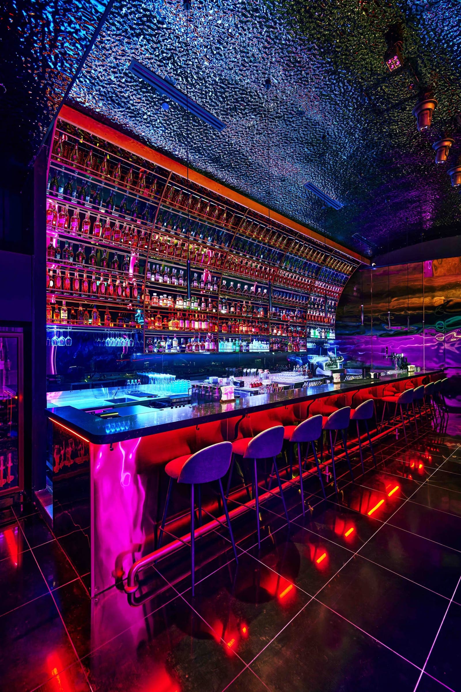 Synthesis Bar counter and illuminated back bar